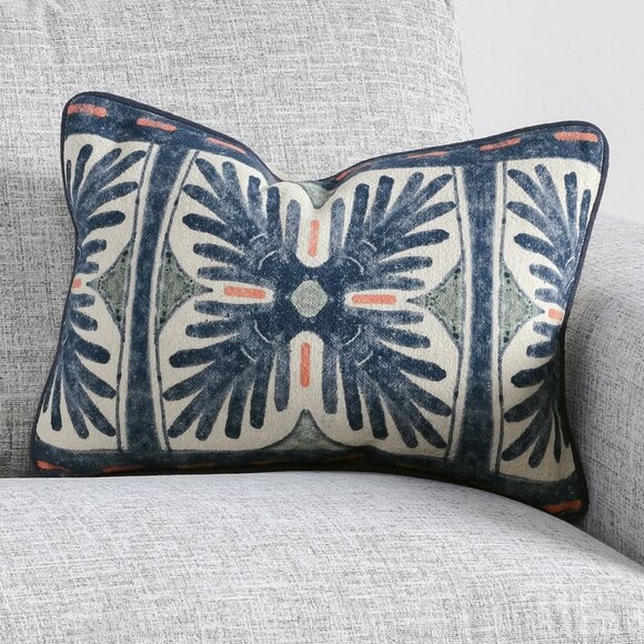 NWT Pair Pottery Barn Clover Lumbar Pillow Cover 14x20 Cotton Blue Set of 2 - Picture 2 of 6